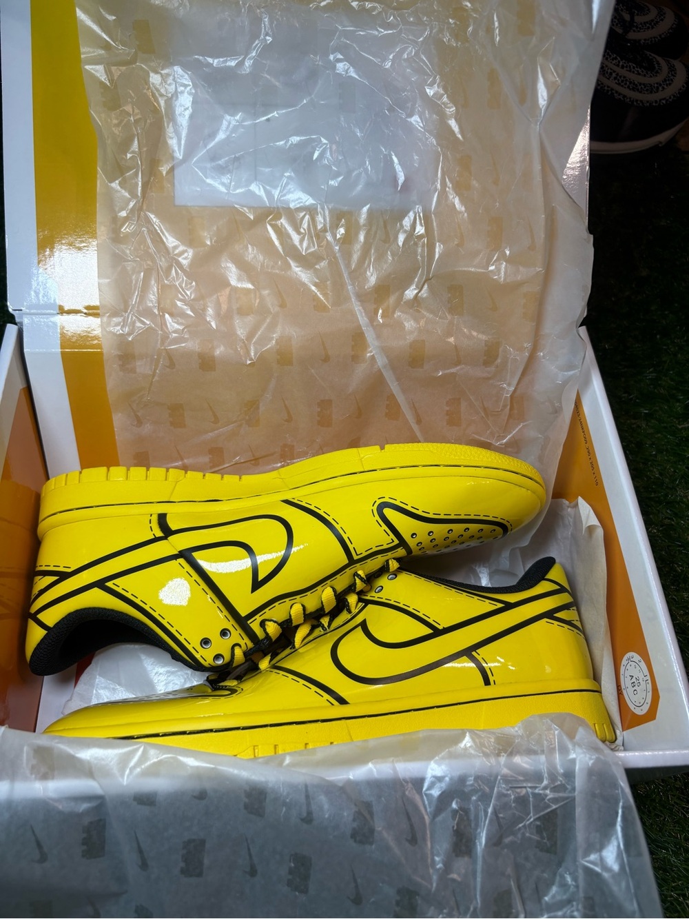 Nike LEGO collab Bright Yellow Lace-Up Sneakers with Black Trim 7youth 8.5women
